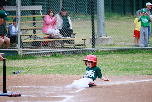 IMG_3141 Game 1 Sharks T-ball 201337
